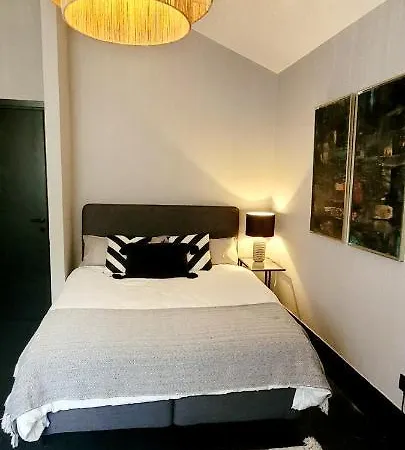 فيلة La Maison Sur