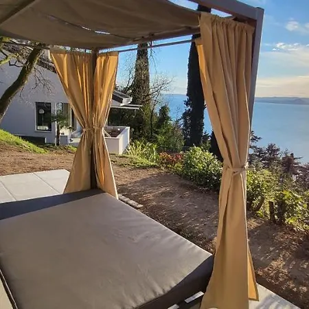 La Maison Sur Villa *